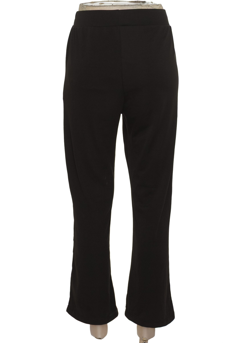 Pantalones color Negro - Closeando