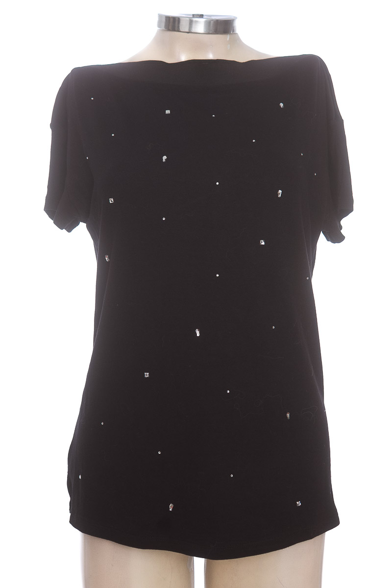 Top / Camiseta color Negro - APOLOGY
