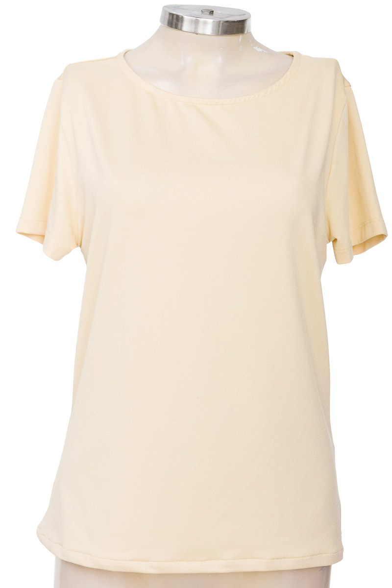 Top / Camiseta color Beige - PATPRIMO