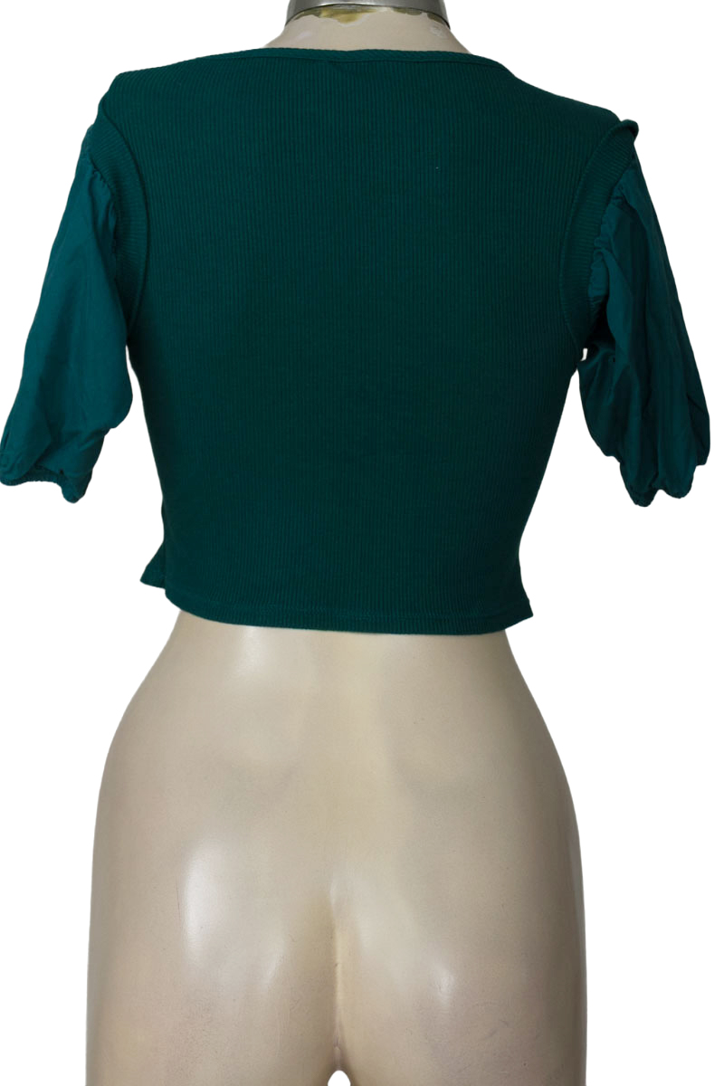 Top / Camiseta color Verde - Yerba Buena
