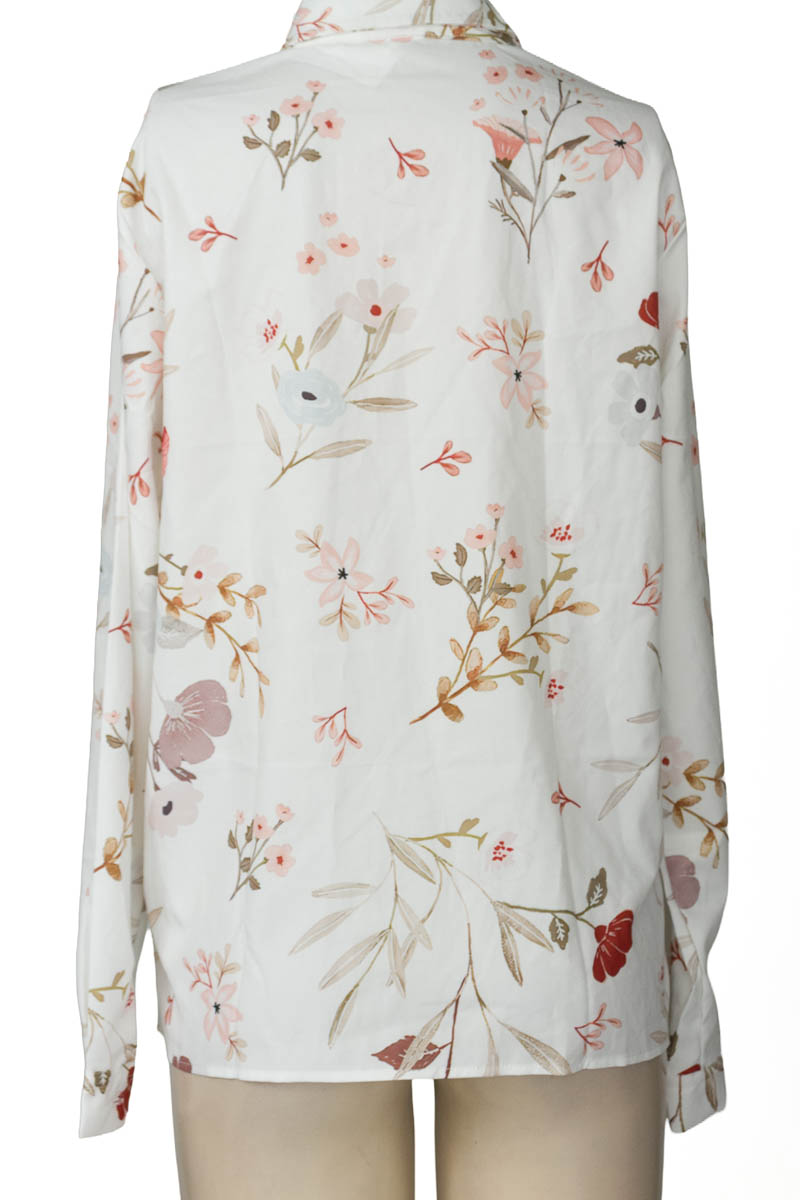 Blusa color Blanco - Closeando