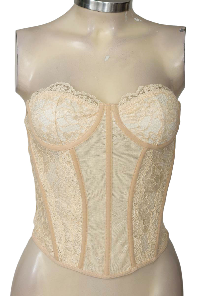 Top / Camiseta color Beige - Closeando