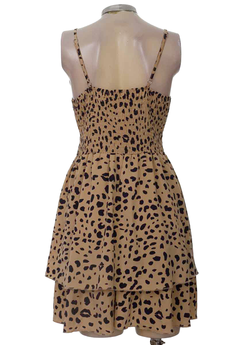 Vestido / Enterizo color Beige - SUYE