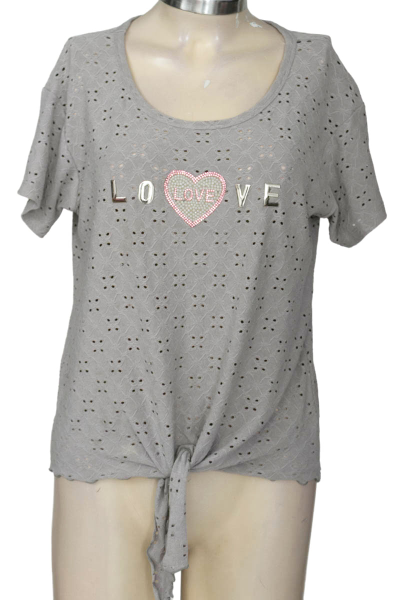 Top / Camiseta color Gris - Closeando