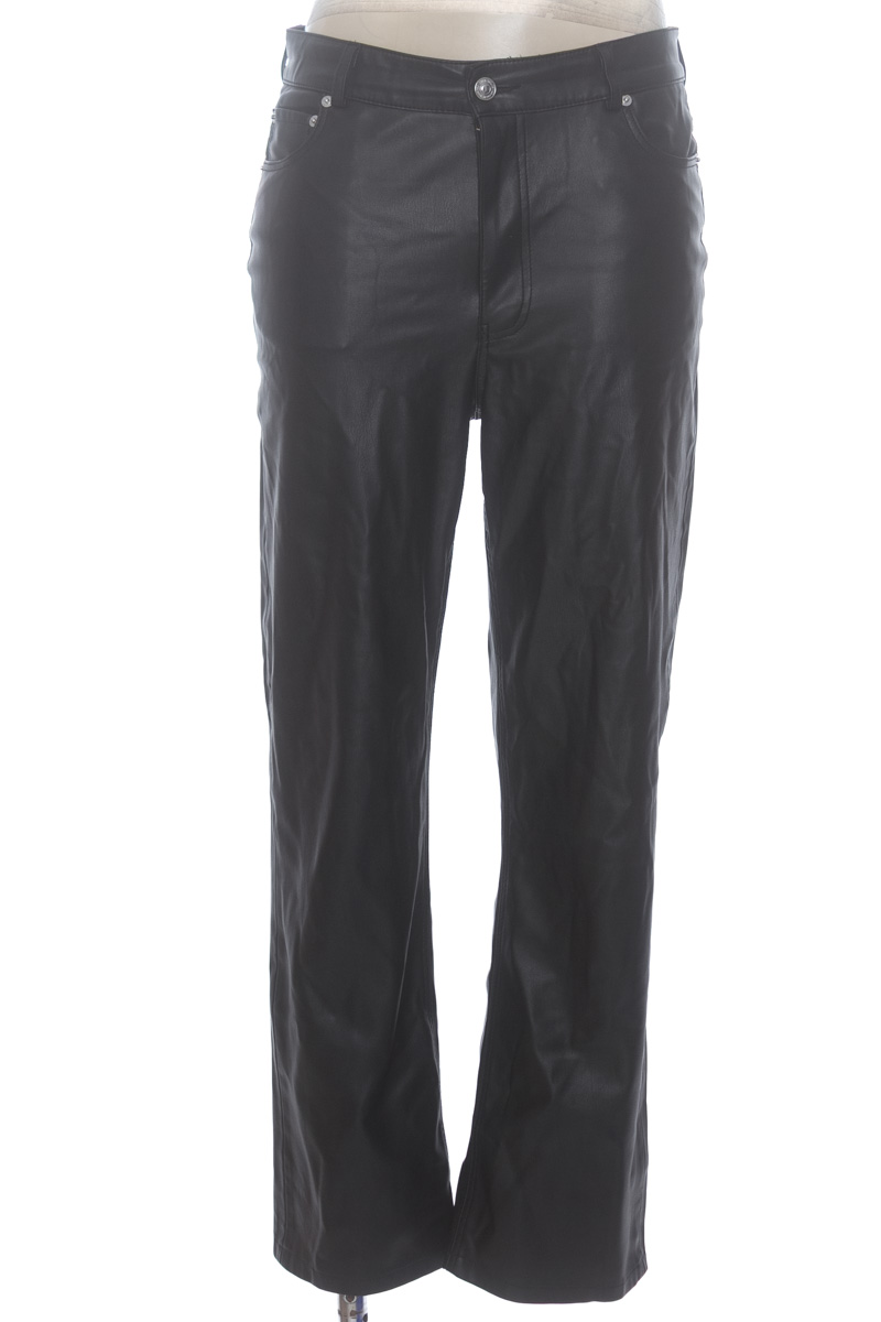 Pantalones color Negro - Zara