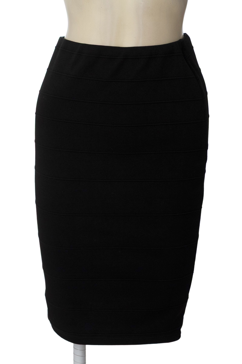 Falda color Negro - Koaj