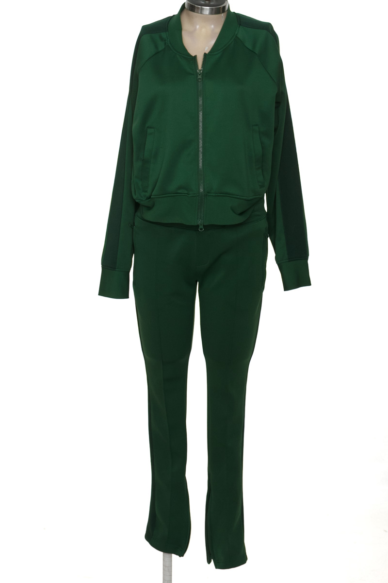 Ropa Deportiva / Salida de Baño color Verde - The Set