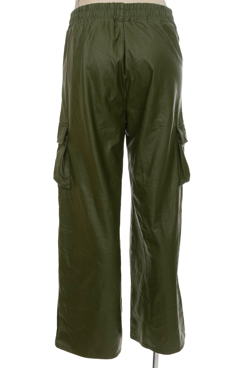 Pantalones color Verde - Closeando