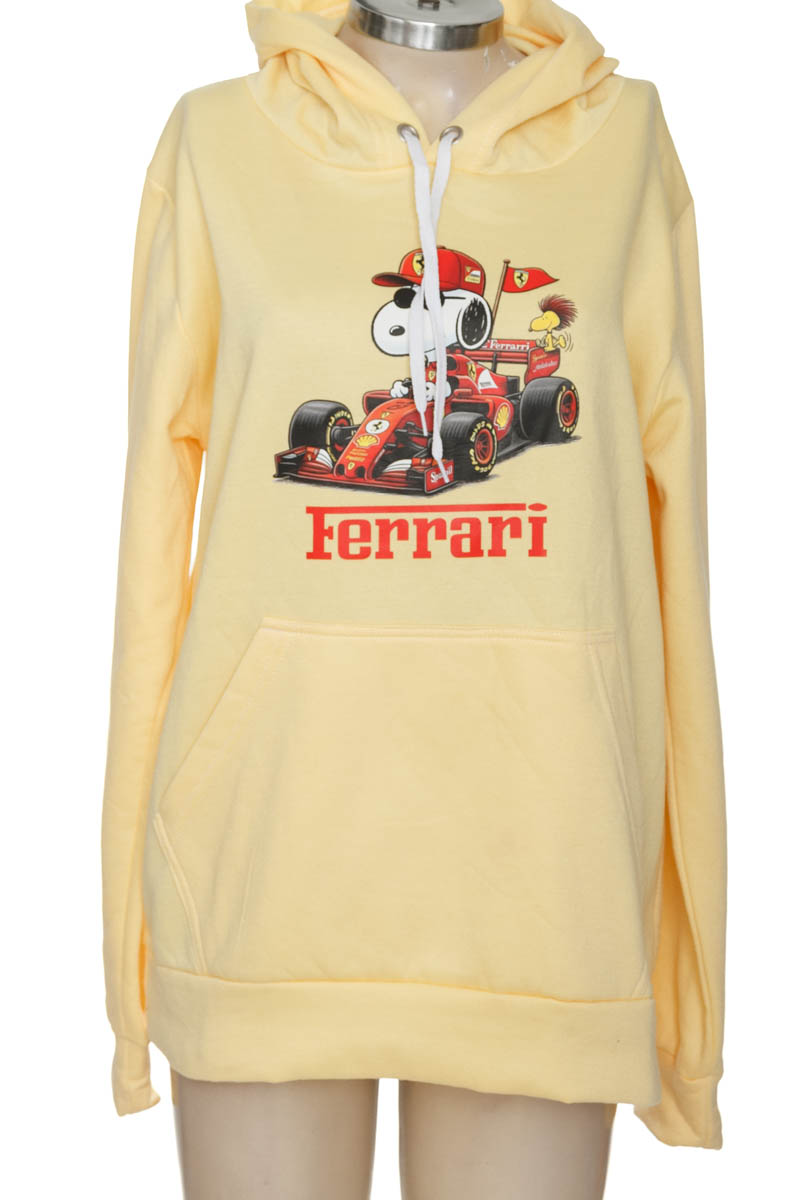 Sweater color Amarillo - Closeando