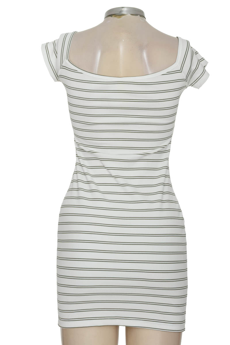 Vestido / Enterizo color Blanco - Fashion