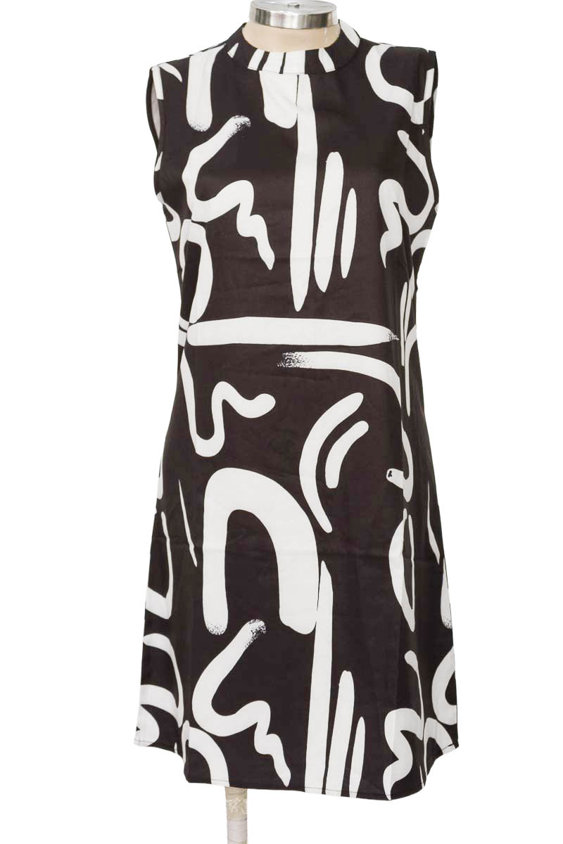 Vestido / Enterizo color Negro - Closeando