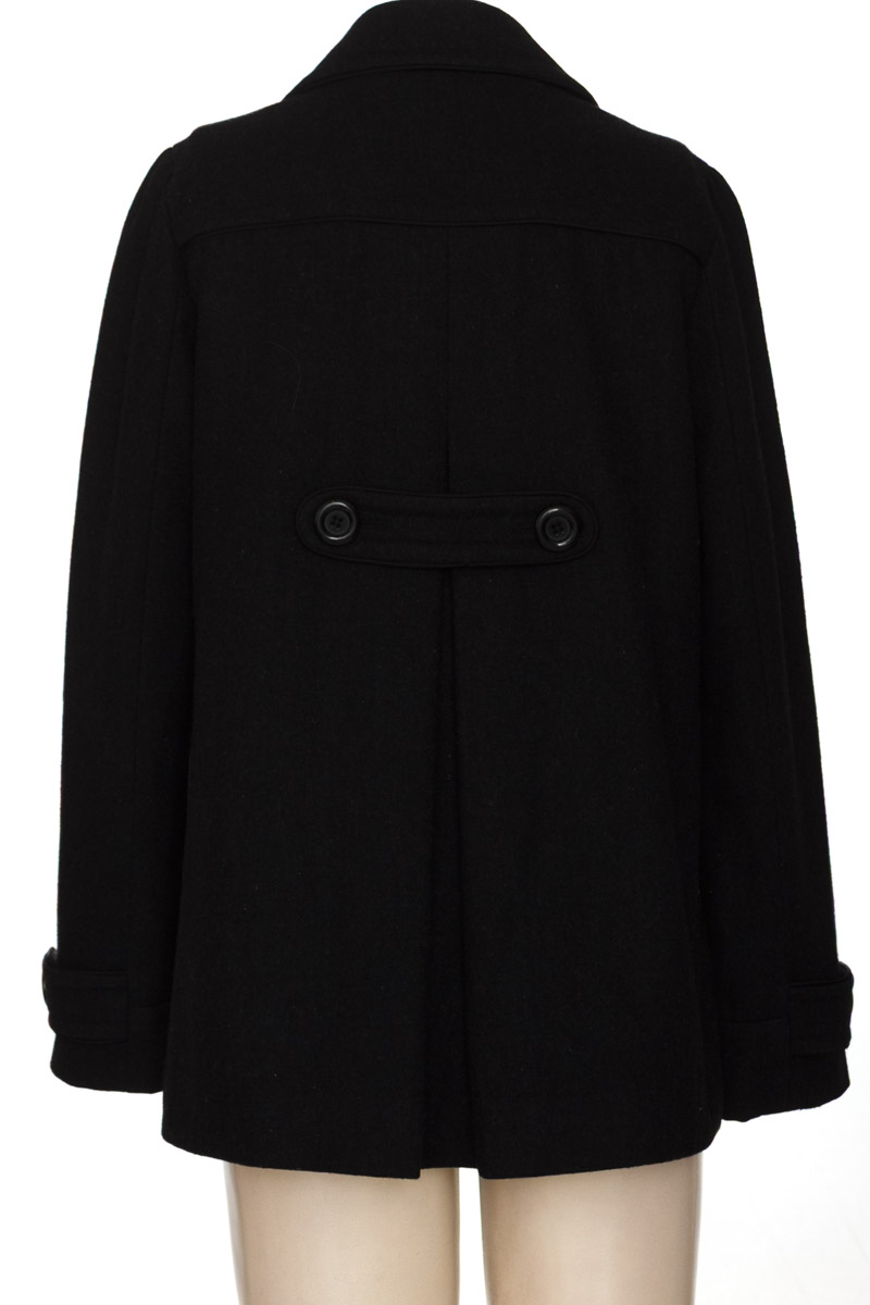 Chaqueta / Abrigo color Negro - Forever 21