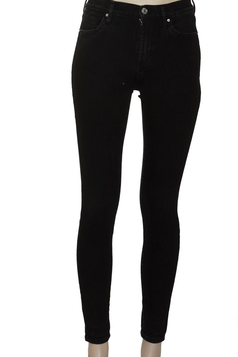 Pantalones color Negro - MNG