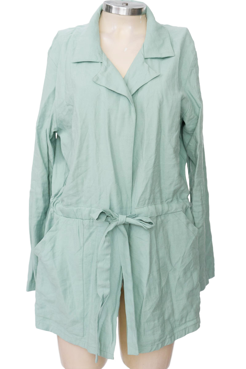 Chaqueta / Abrigo color Verde - Bluss