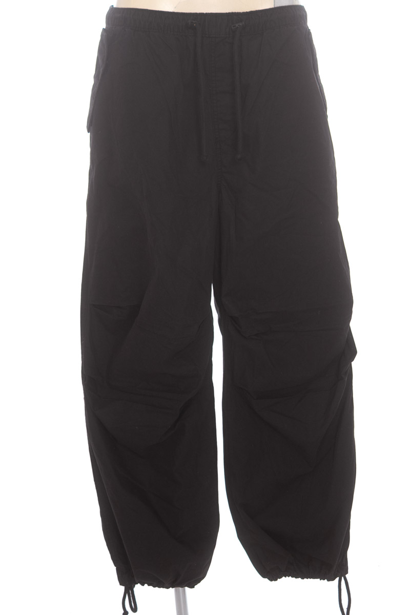 Pantalón color Negro - H&M