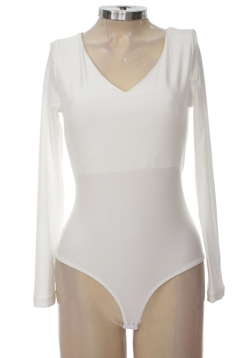 Top / Camiseta color Blanco - Closeando