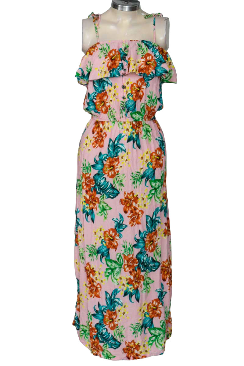 Vestido / Enterizo color Rosado - Closeando
