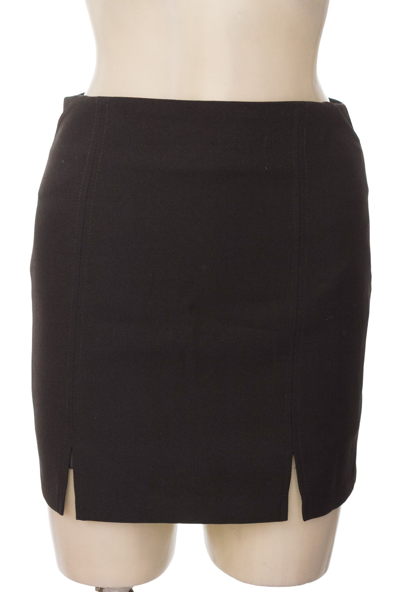 Falda color Negro - Closeando