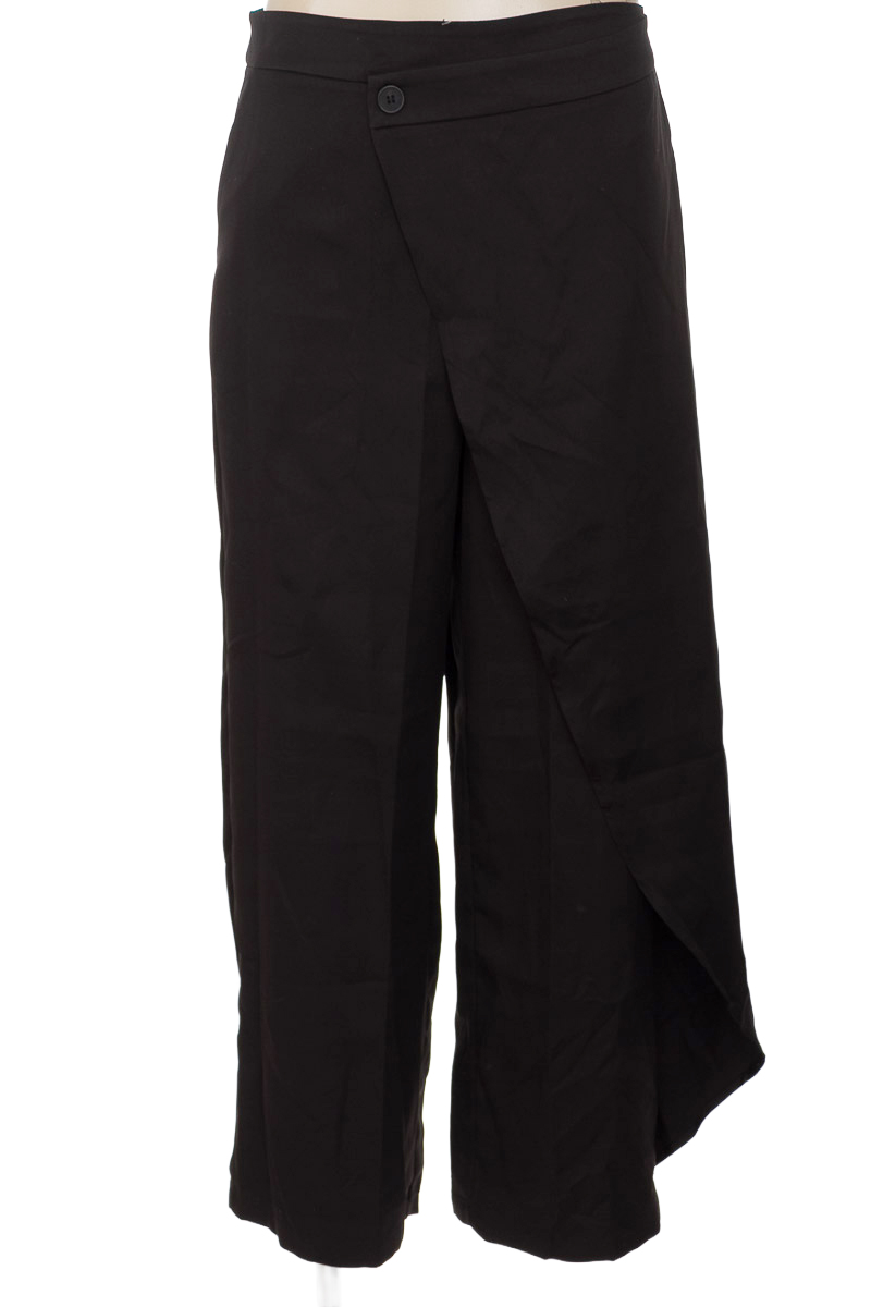 Pantalones color Negro - Closeando