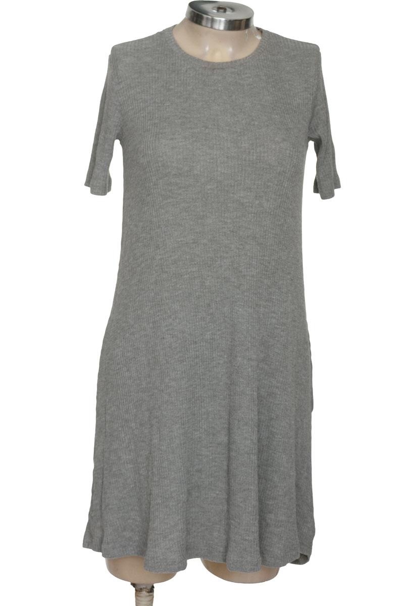Vestido / Enterizo color Gris - Pull & Bear
