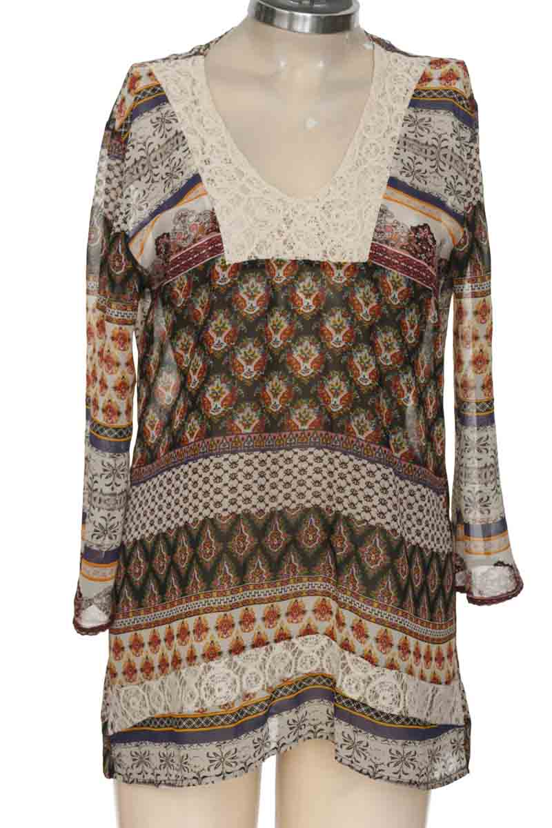 Blusa color Estampado - About a girl