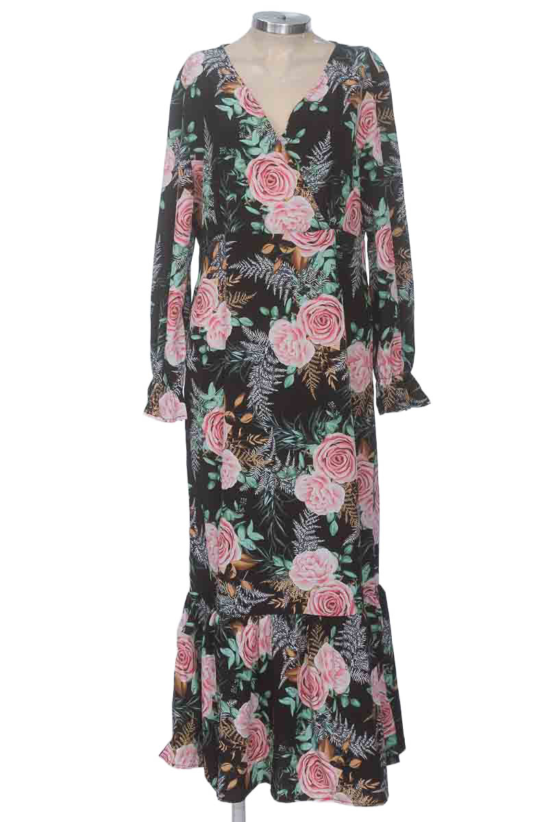 Vestido / Enterizo color Negro - Closeando