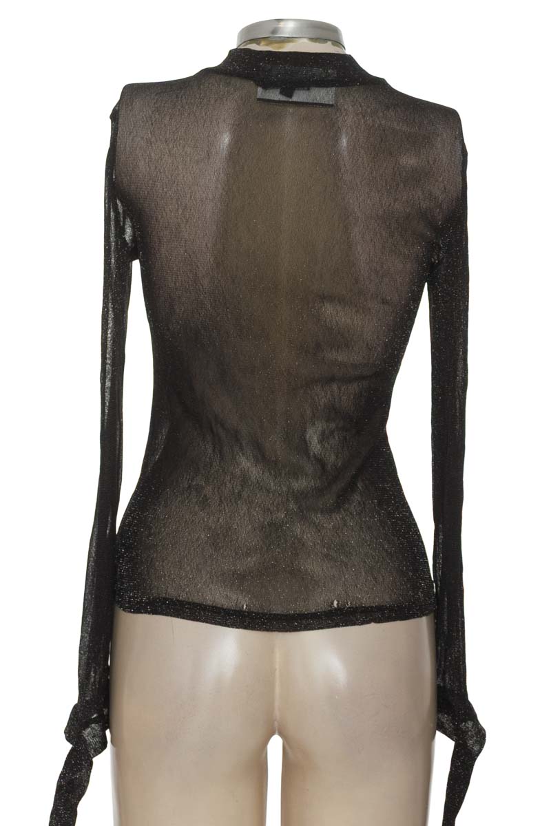 Top / Camiseta color Negro - ELA