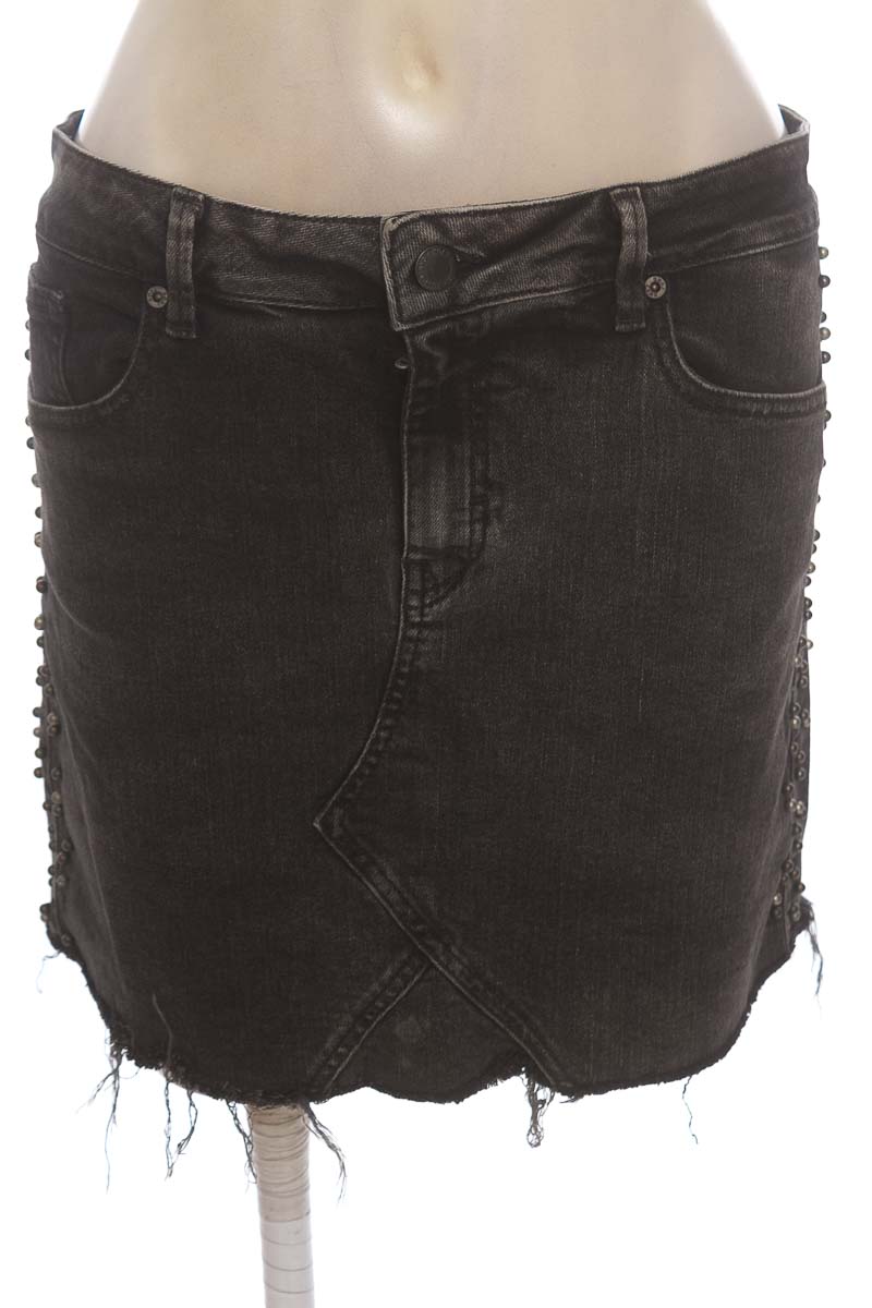 Falda color Negro - Koaj
