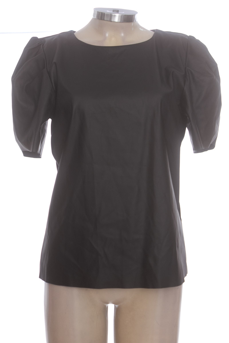 Top / Camiseta color Negro - Arkitect