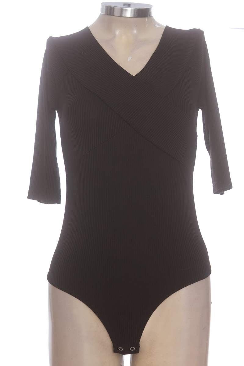 Top / Camiseta color Negro - Mossimo