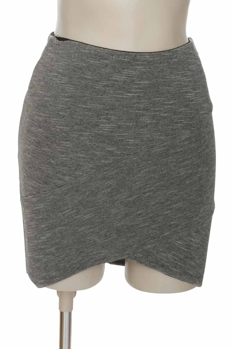 Falda color Gris - Bershka