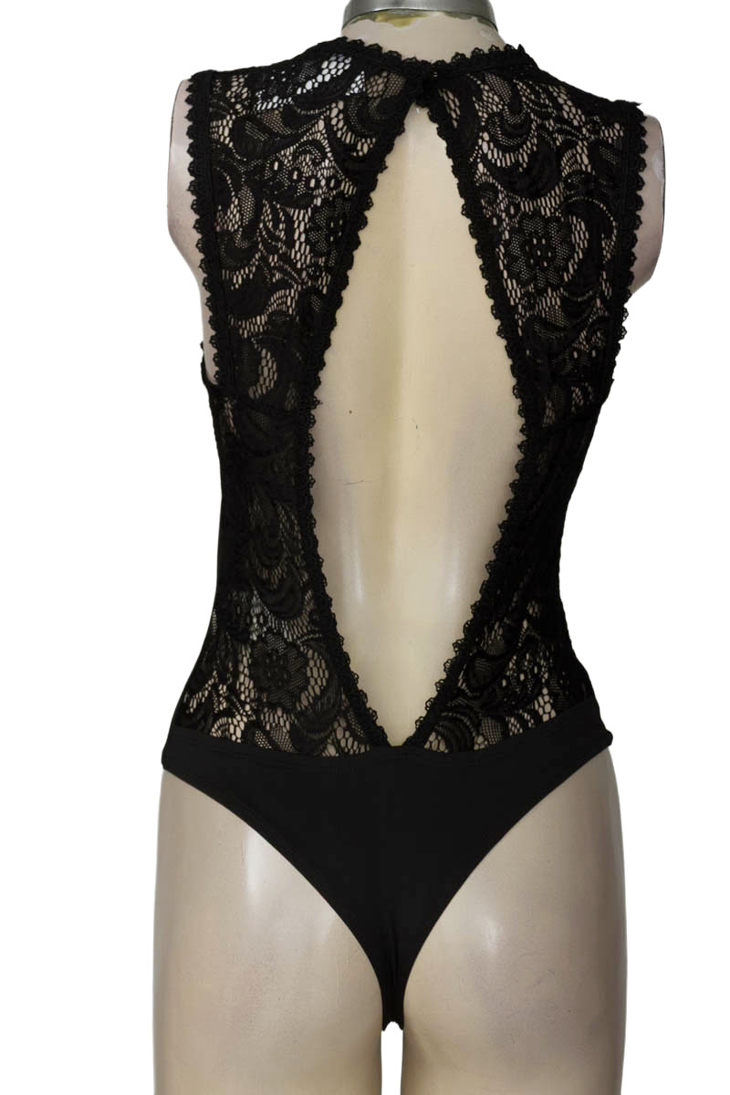 Top / Camiseta color Negro - ELA