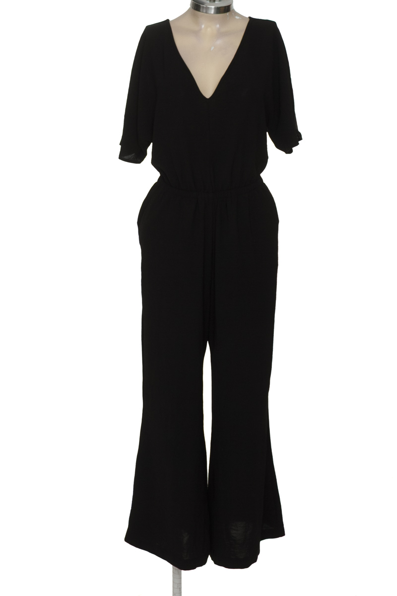 Vestido / Enterizo color Negro - PASSARO