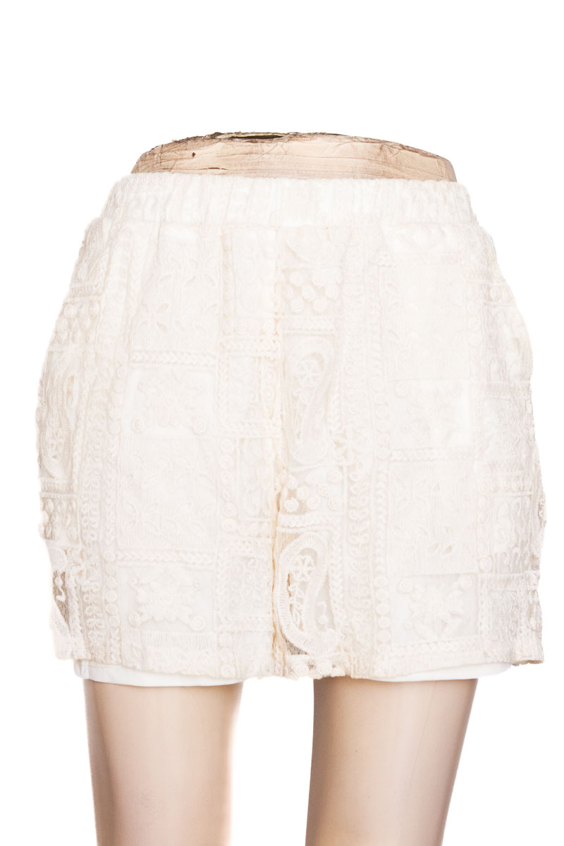 Short color Beige - Everlynn Apparel