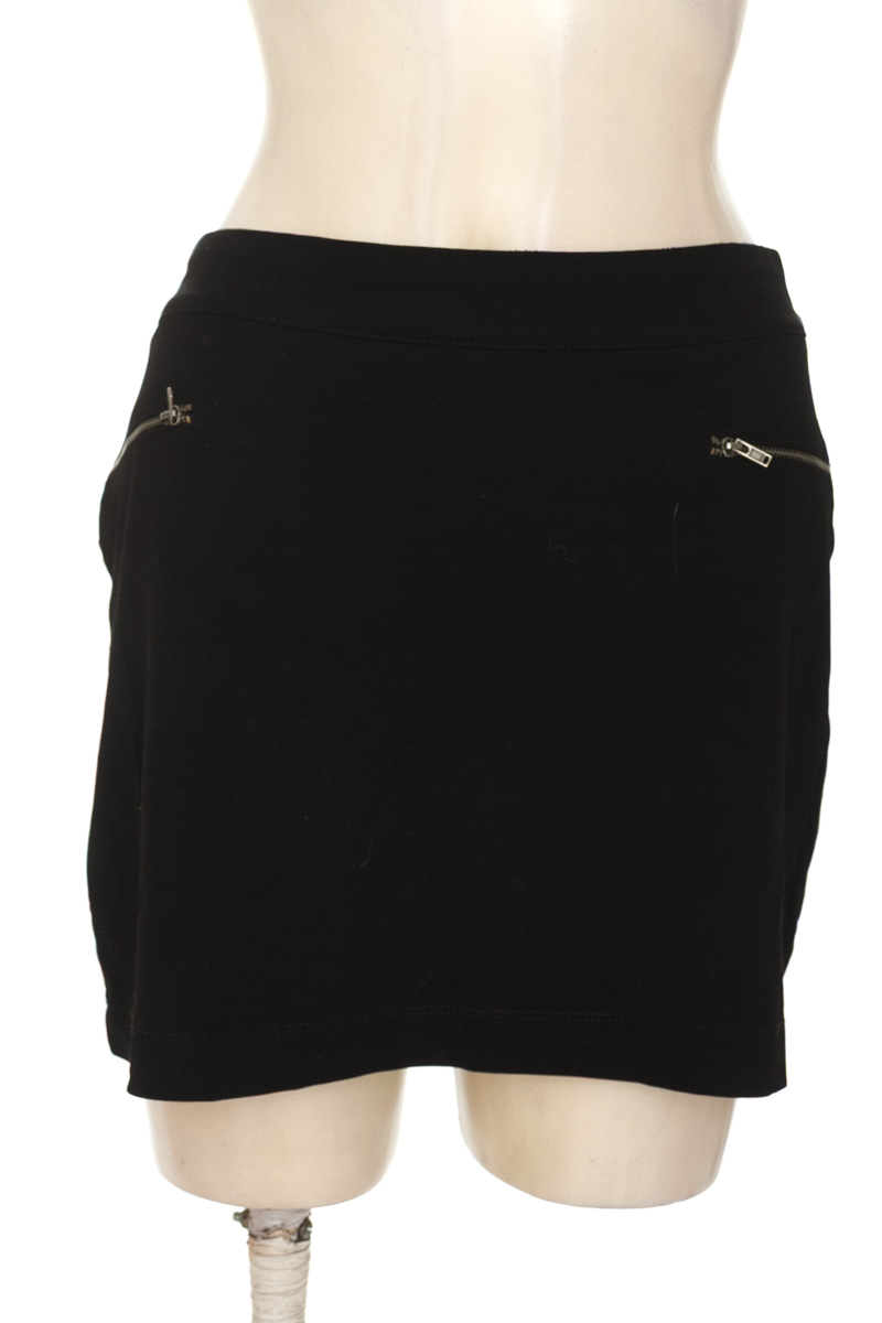 Falda color Negro - Forever 21