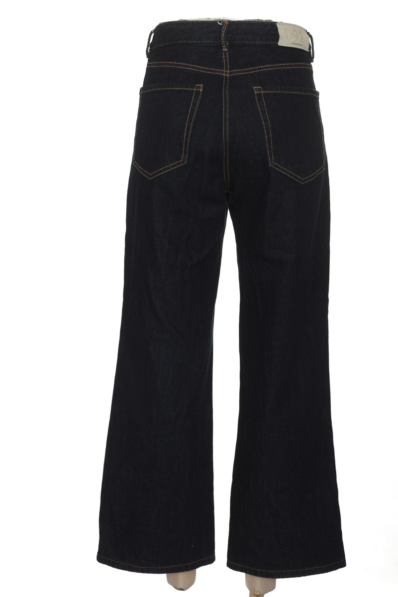 Pantalones color Azul - Stradivarius