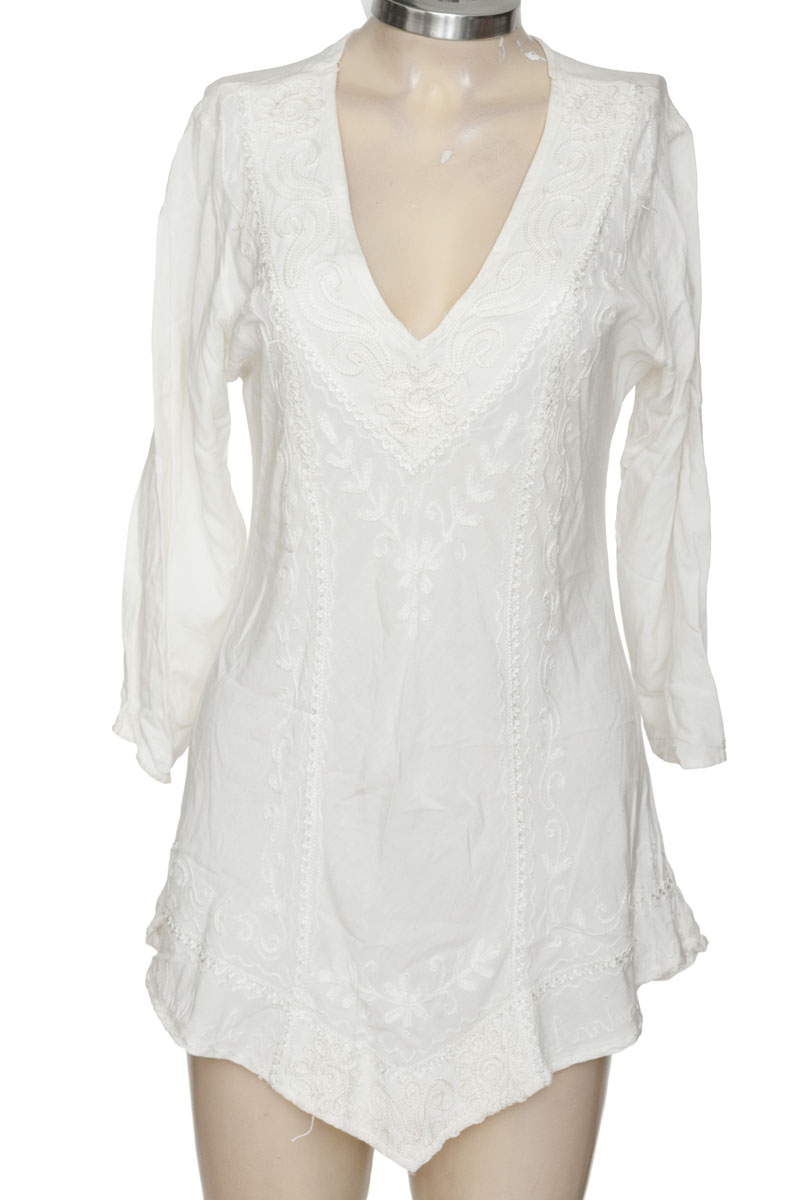 Blusa color Blanco - Closeando