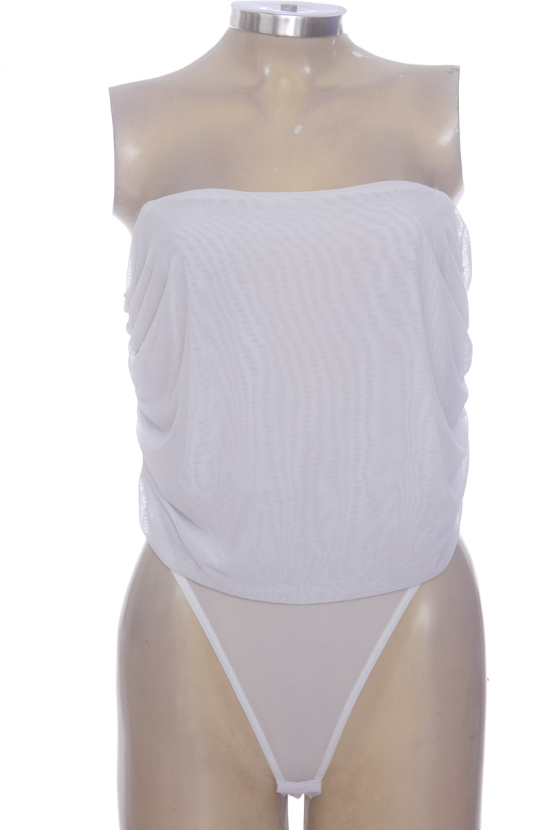 Top / Camiseta color Blanco - Closeando