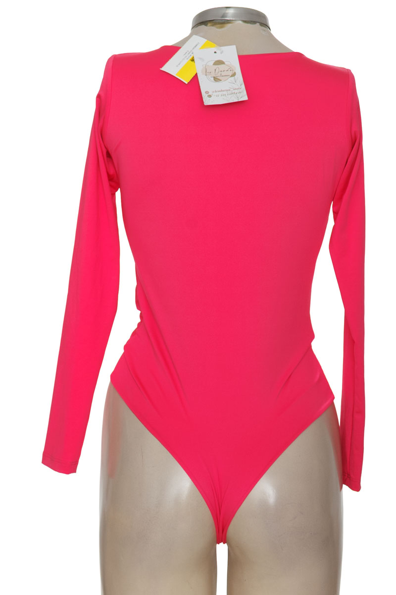 Top / Camiseta color Fucsia - Closeando