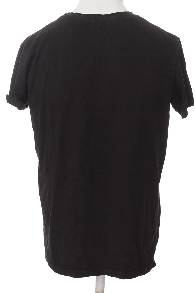 Camiseta color Negro - Closeando
