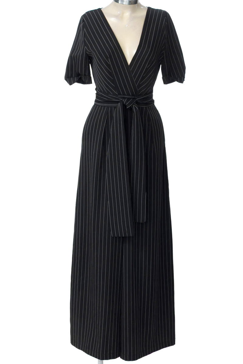 Vestido / Enterizo color Negro - The Vintage Shop