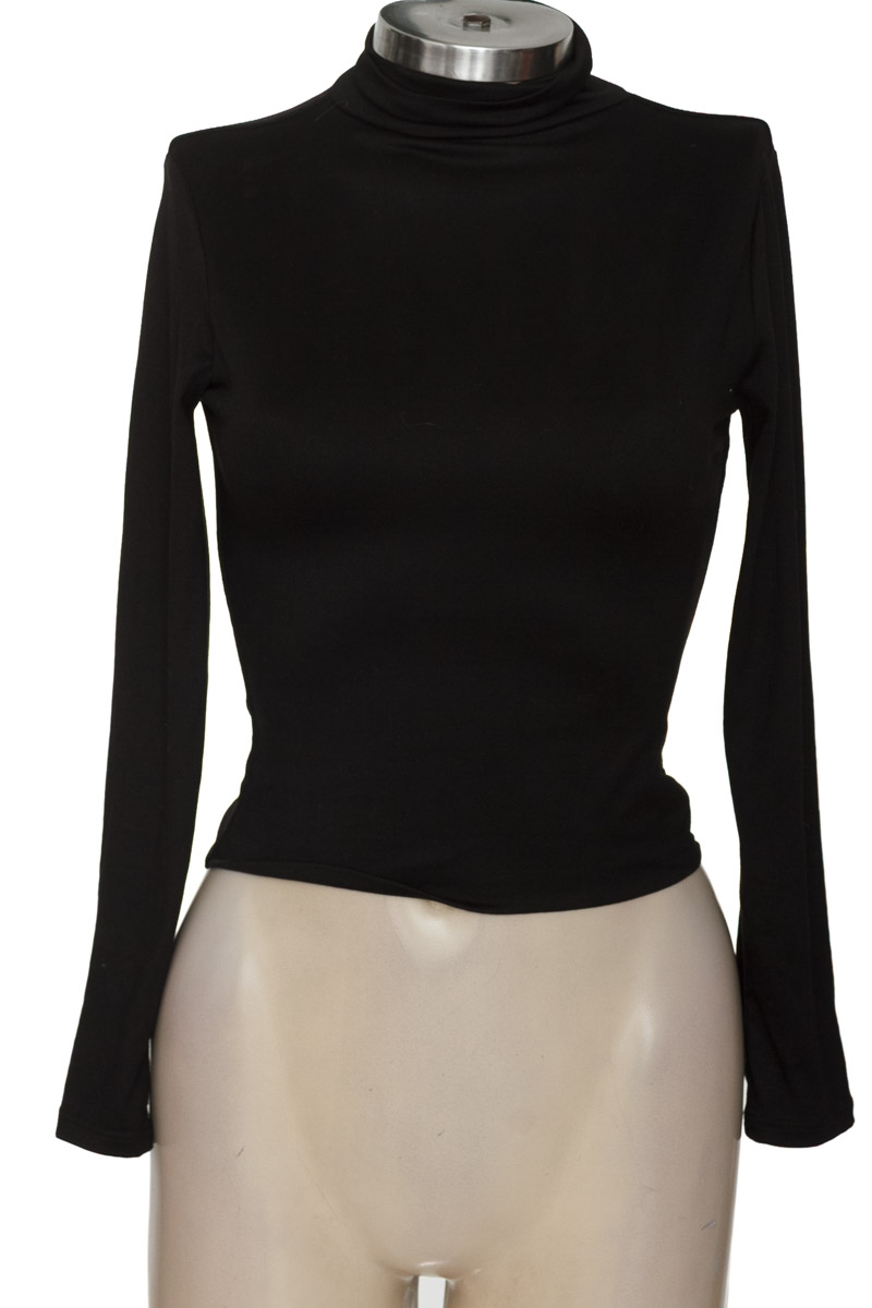 Sweater color Negro - Closeando