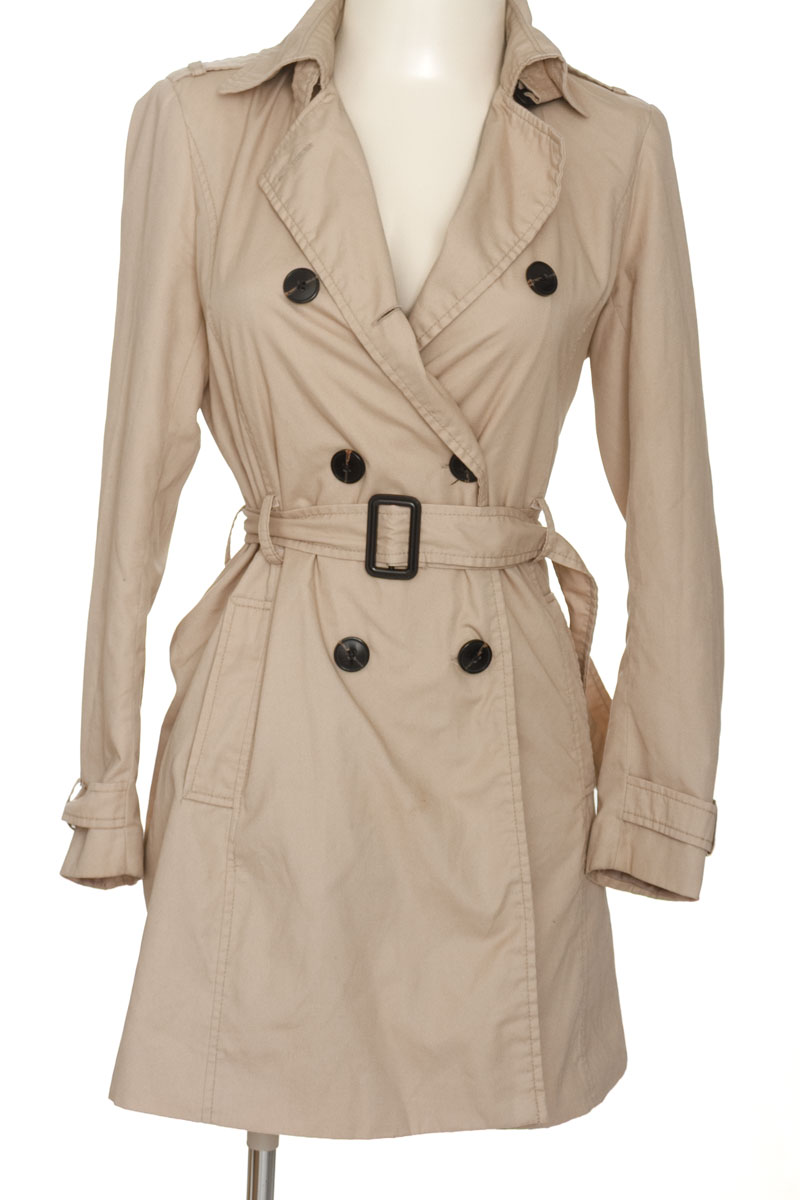 Chaqueta / Abrigo color Beige - Stradivarius
