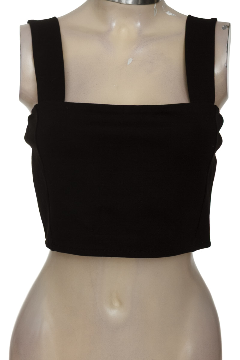 Top / Camiseta color Negro - Zara
