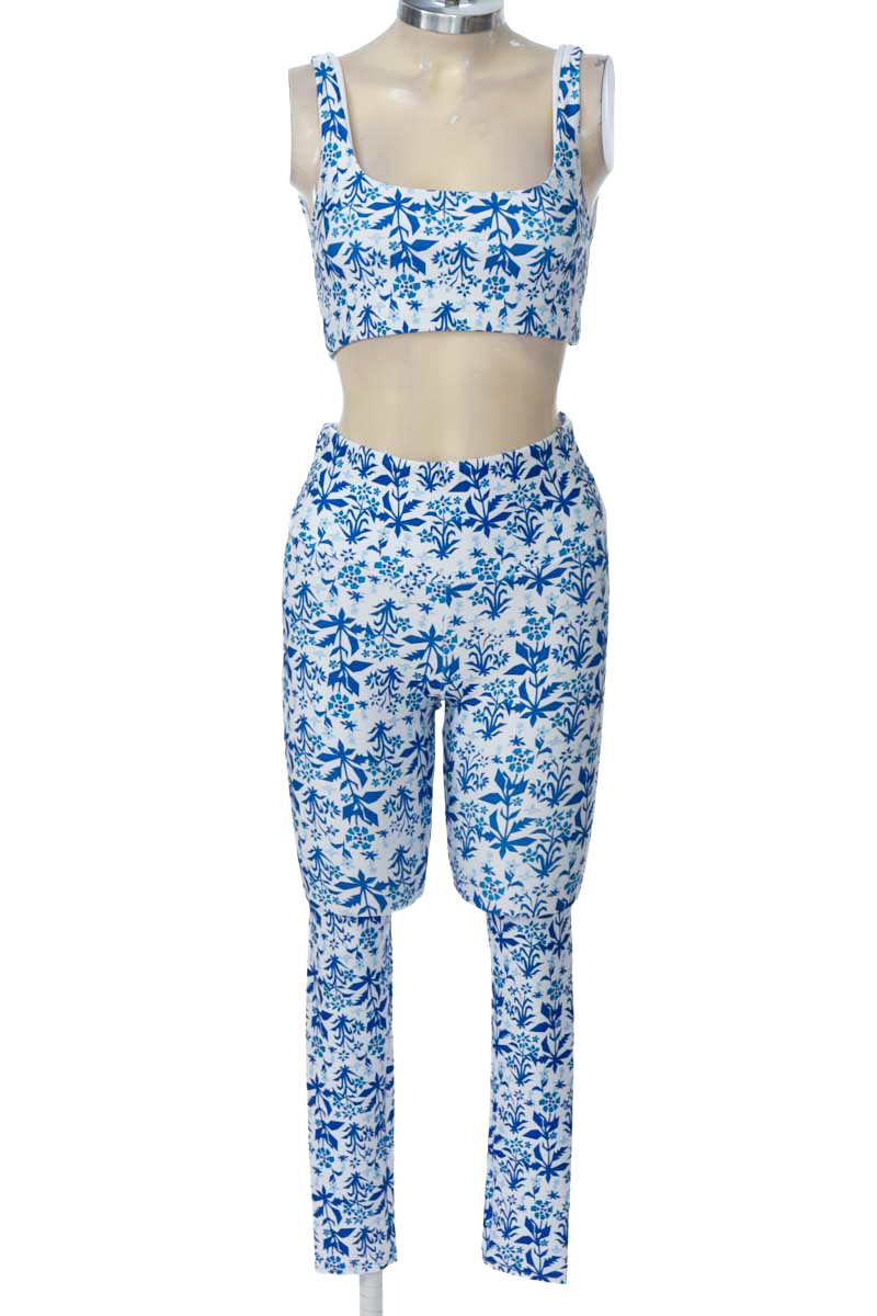 Ropa Deportiva / Salida de Baño color Blanco - Vika