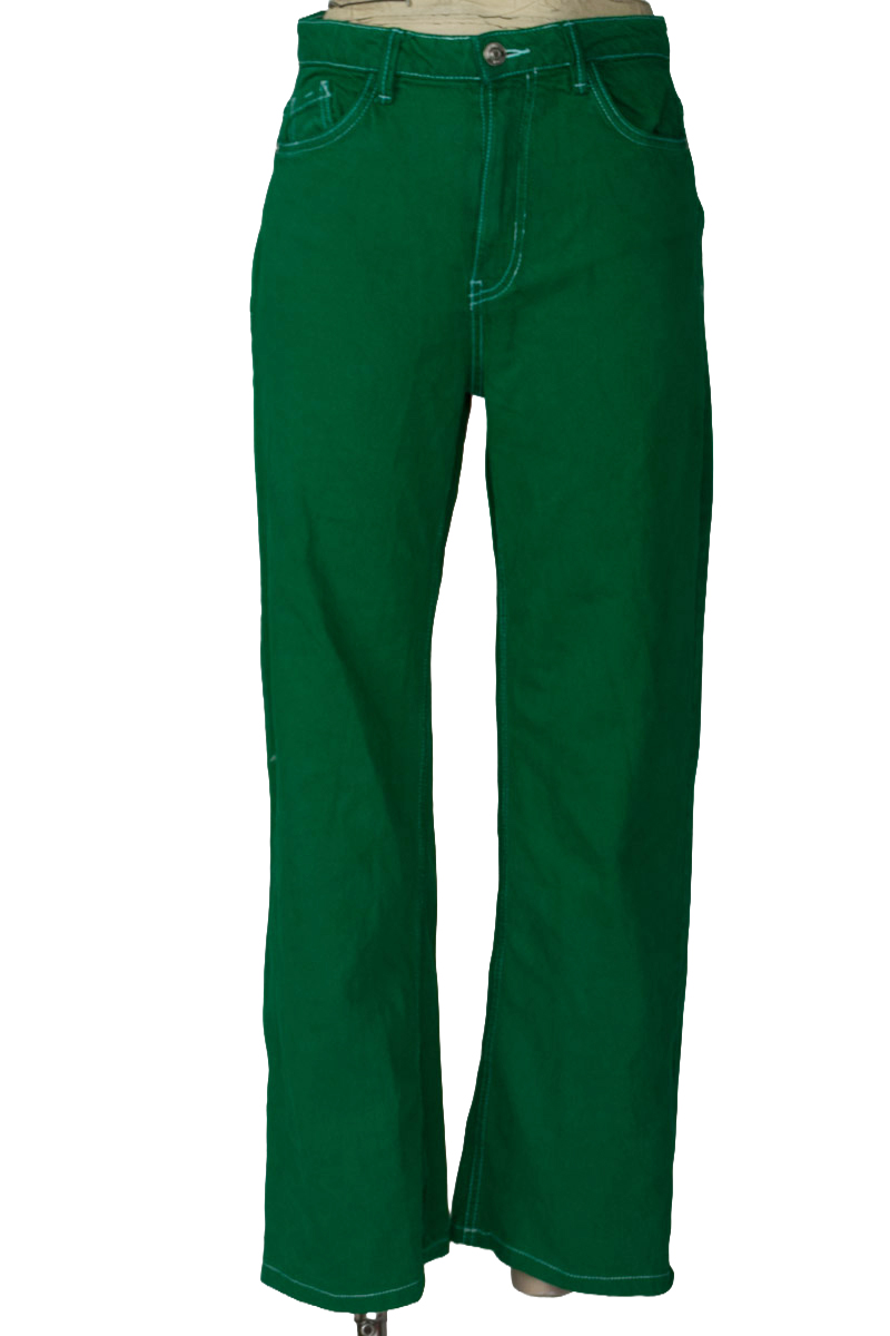Pantalones color Verde - Bershka