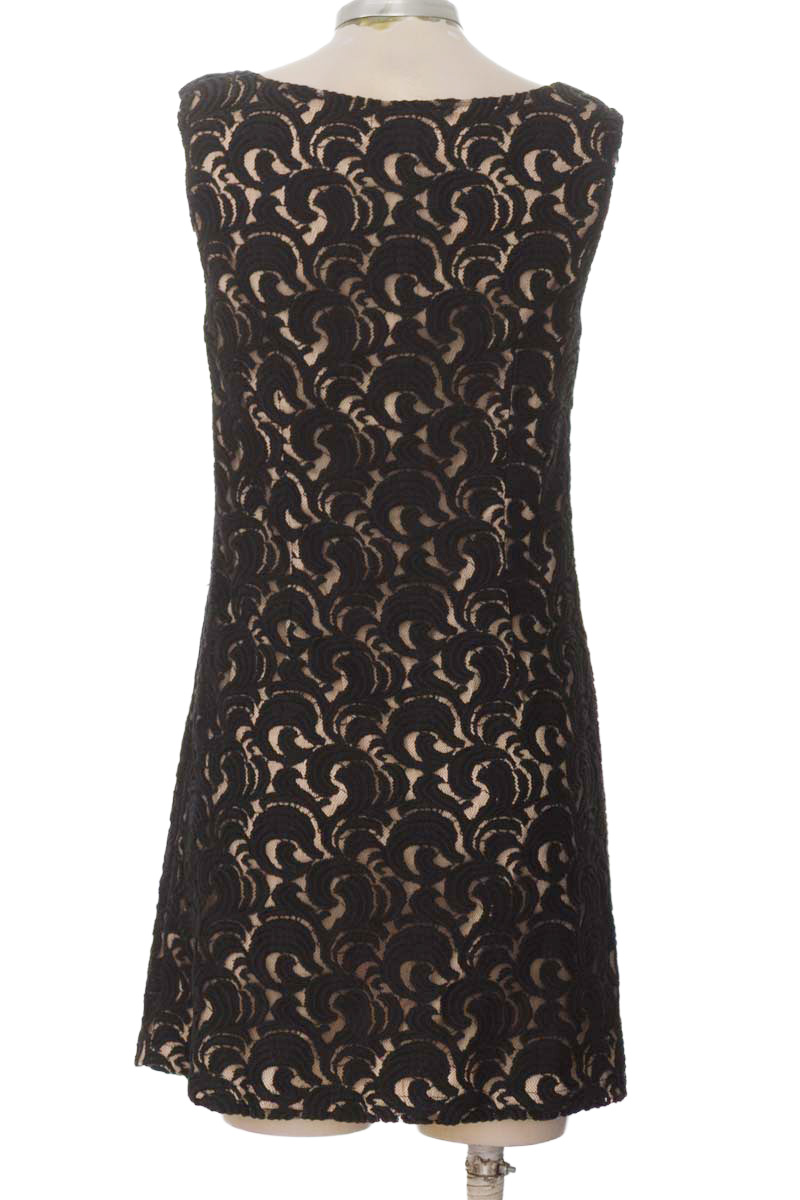 Vestido / Enterizo color Negro - Carretel