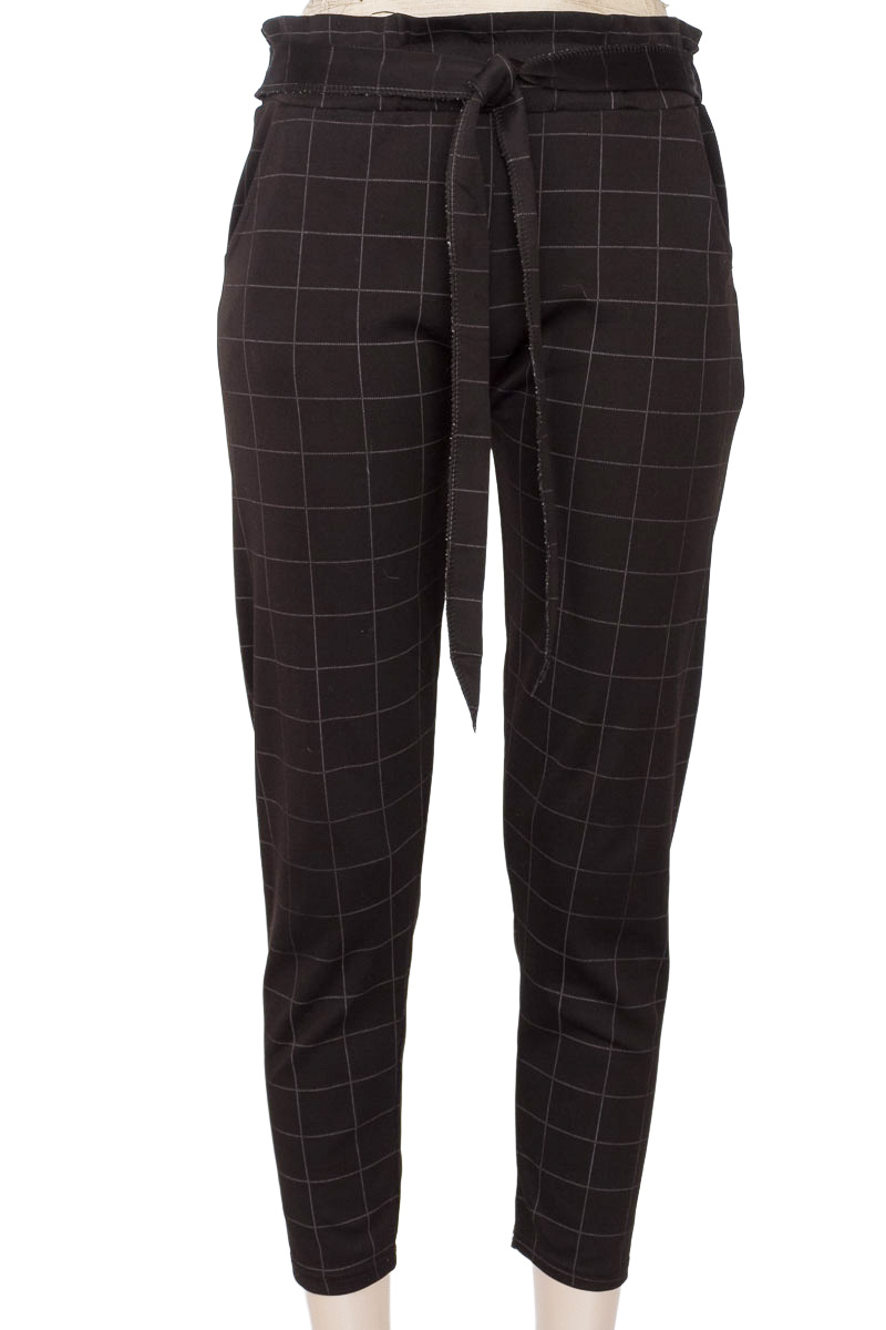 Pantalones color Negro - Closeando