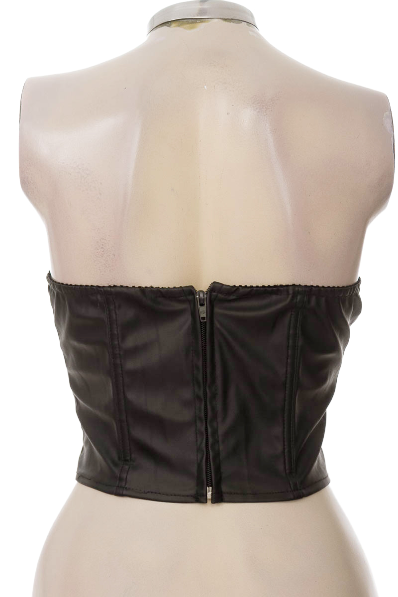 Top / Camiseta color Negro - Zambos