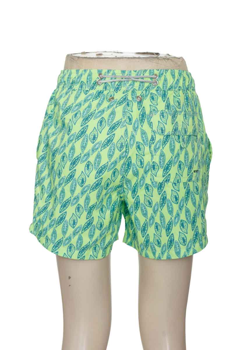 Bermuda - Pantaloneta color Verde - Onda de mar 